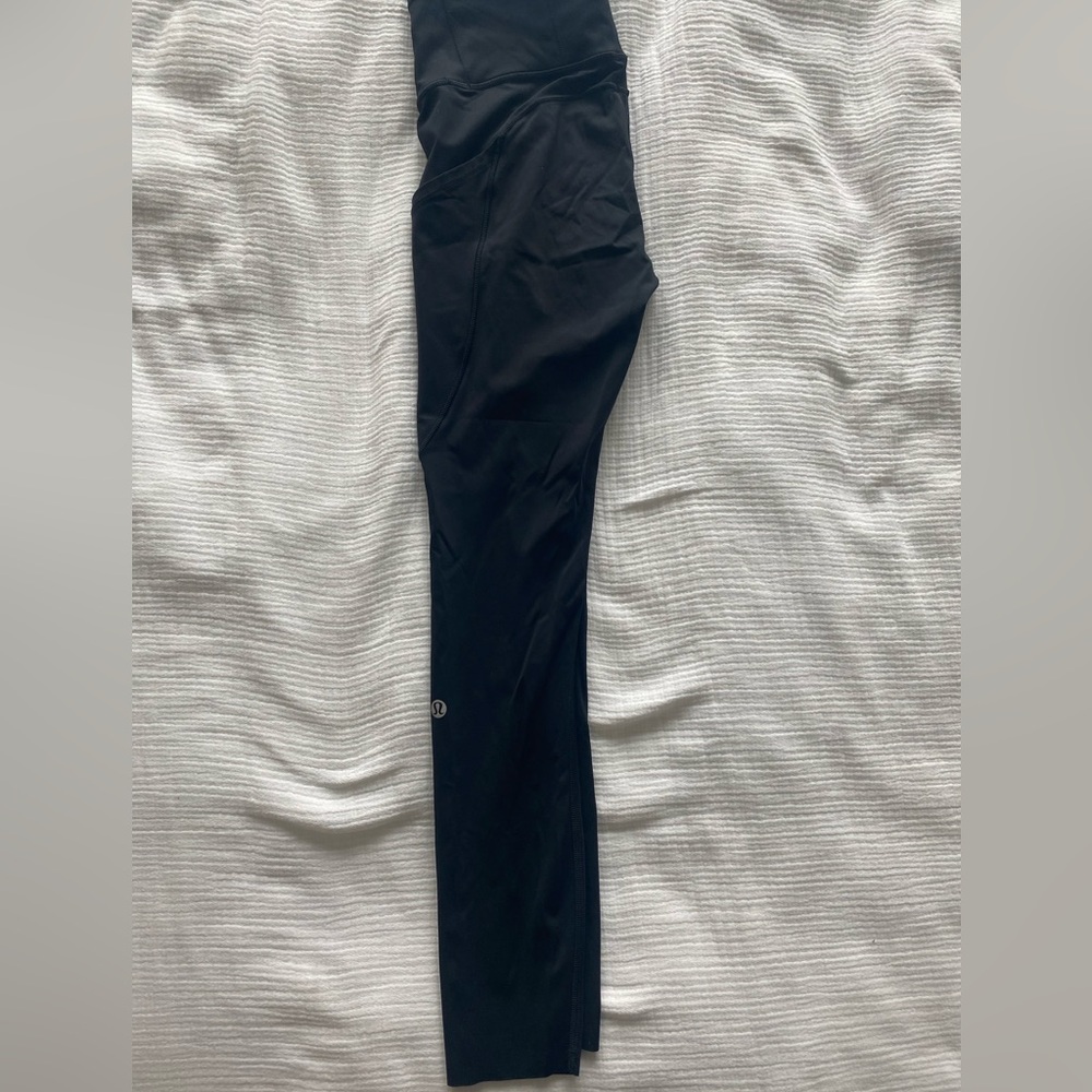 Lululemon fast and free leggings 25” with pockets - Picture 2 of 3